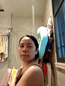 Snapshot of doggiepossession chatting on 03-10-25, 09:43 doggiepossession online show from 03-10-25, 09:43