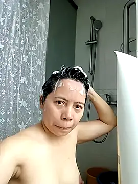 Snapshot of doggiepossession chatting on 03-13-25, 03:33 doggiepossession online show from 03-13-25, 03:33