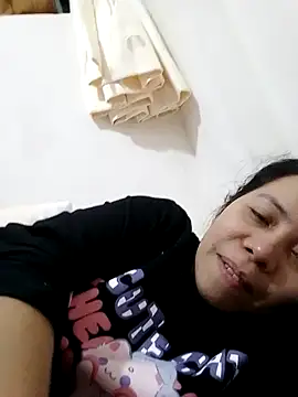 Snapshot of doggiepossession chatting on 03-16-25, 03:39 doggiepossession online show from 03-16-25, 03:39