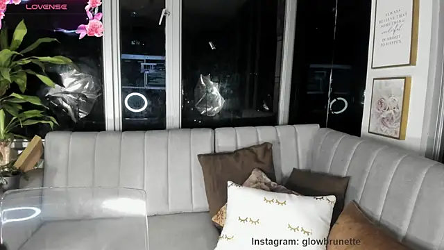 Megan Lim online show from 02-05-25, 10:41