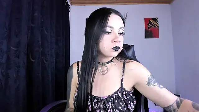 emilydolll666 online show from 07-24-26, 09:35