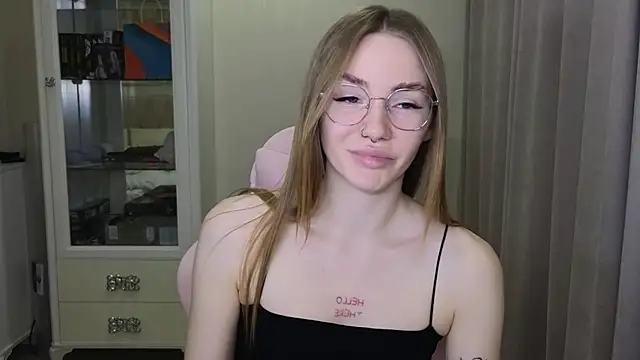 littlevildevil online show from 12-06-24, 11:44