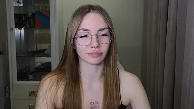 littlevildevil online show from 12-06-24, 02:49