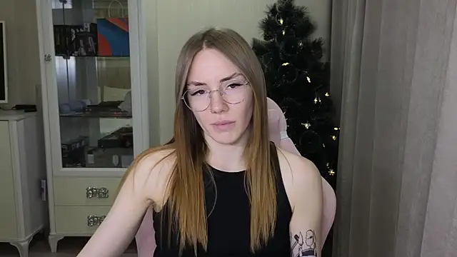 littlevildevil online show from 12-12-24, 02:22