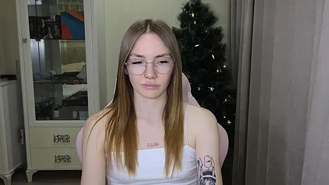 littlevildevil online show from 12-13-24, 03:11