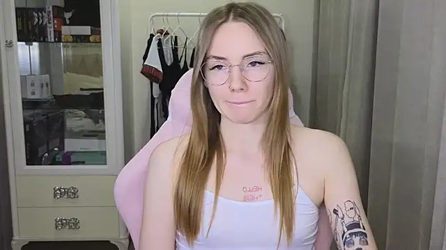 littlevildevil online show from 01-30-25, 03:08