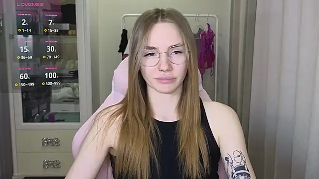 littlevildevil online show from 02-08-25, 08:42