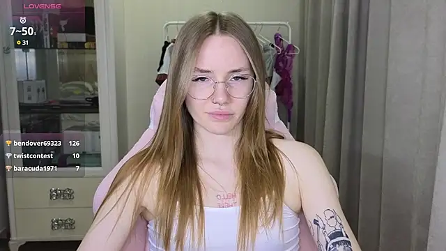 littlevildevil online show from 02-21-25, 02:48