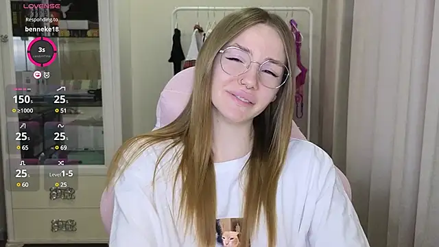 littlevildevil online show from 02-25-25, 11:08