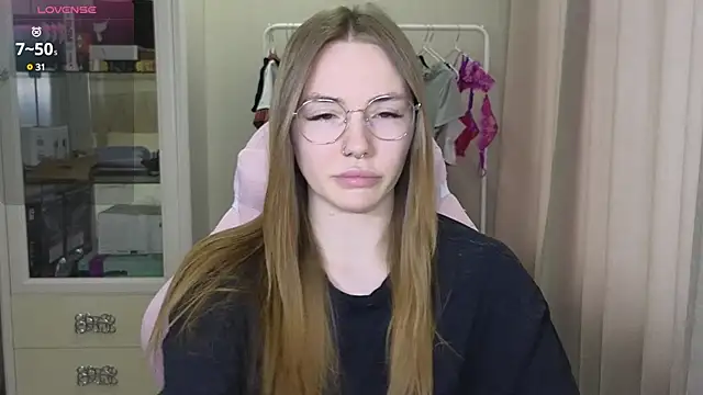 littlevildevil online show from 03-02-25, 09:10