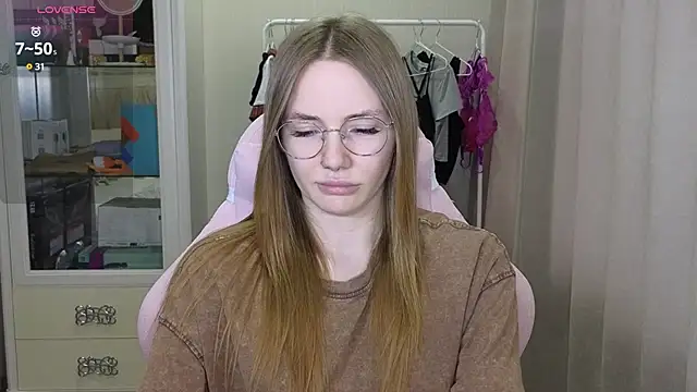 littlevildevil online show from 03-05-25, 11:17