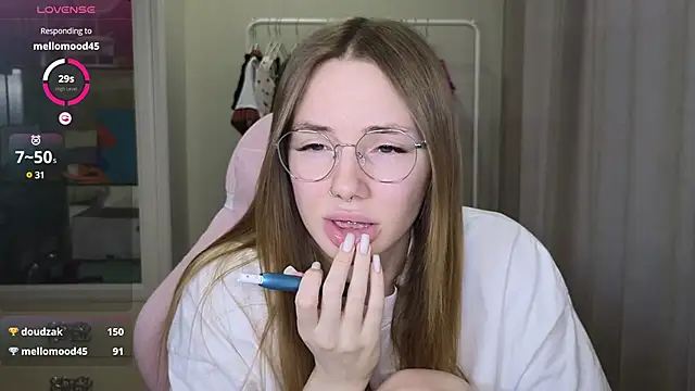 littlevildevil online show from 03-07-25, 11:18