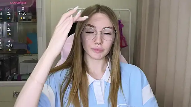 littlevildevil online show from 03-22-25, 11:00