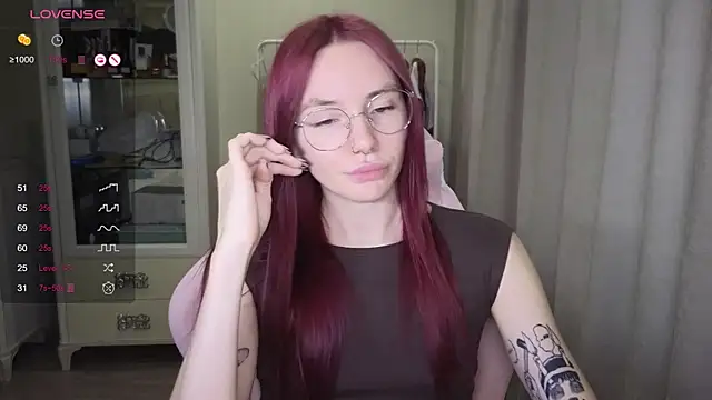 littlevildevil online show from 09-16-25, 11:11