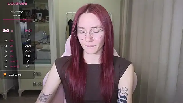 littlevildevil online show from 09-19-25, 11:00