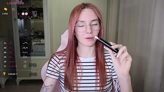 littlevildevil online show from 10-12-25, 11:09