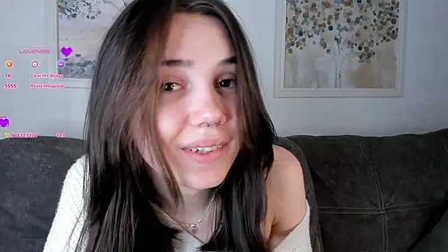Snapshot of GillianDowdey chatting on 01-31-25, 04:47 GillianDowdey online show from 01-31-25, 04:47