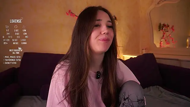 GillianDowdey online show from 03-12-26, 03:12