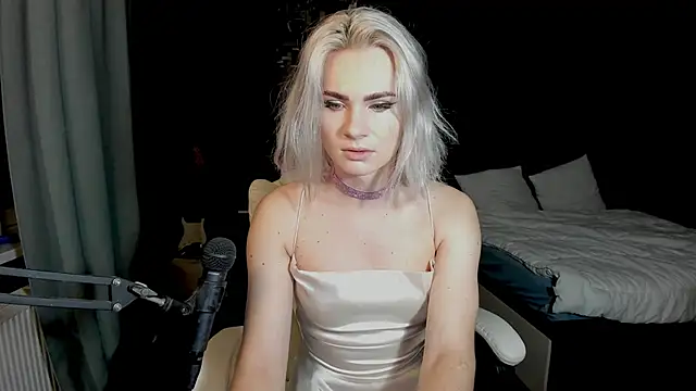 Milena marshmalows online show from 12-13-24, 04:43