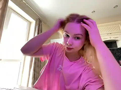 baby lianaa online show from 10-13-25, 10:15