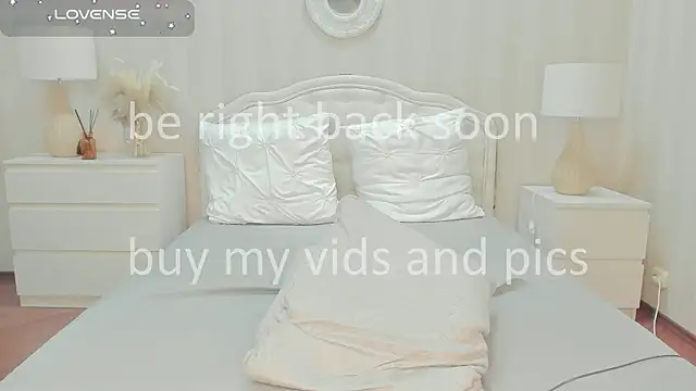 Nicky Stone online show from 04-19-26, 06:10