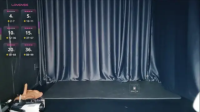 Snapshot of Youth3_ chatting on 09-12-25, 03:23 Youth3 online show from 09-12-25, 03:23