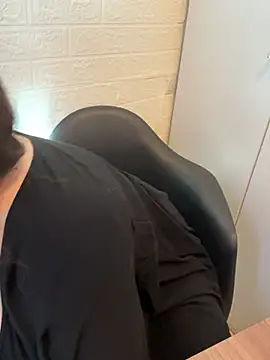 Sophie Eaton online show from 01-15-26, 06:44