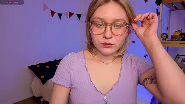 leazy peazy online show from 04-22-26, 07:22