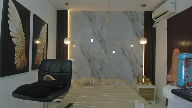 estephany doll online show from 12-20-24, 02:05