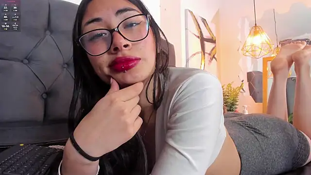 Snapshot of aprildreams19 chatting on 03-19-25, 12:56 aprildreams19 online show from 03-19-25, 12:56