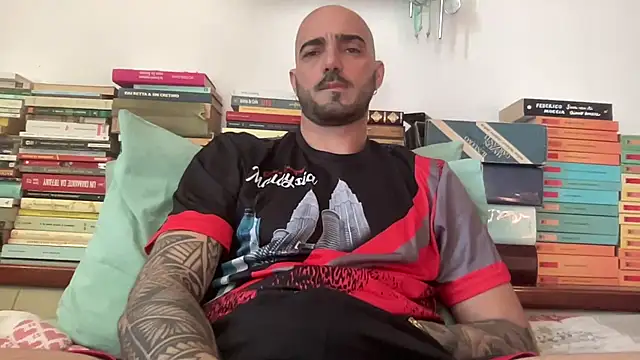 alessandromori91 online show from 04-20-26, 03:37