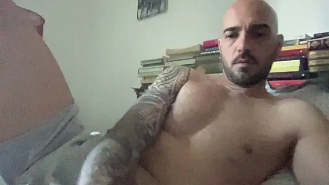 alessandromori91 online show from 05-26-26, 05:58