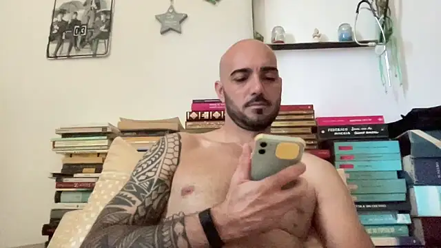 alessandromori91 online show from 06-19-26, 08:07