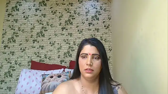 Snapshot of XIndianintimacy chatting on 06-01-26, 09:38 XIndianintimacy online show from 06-01-26, 09:38