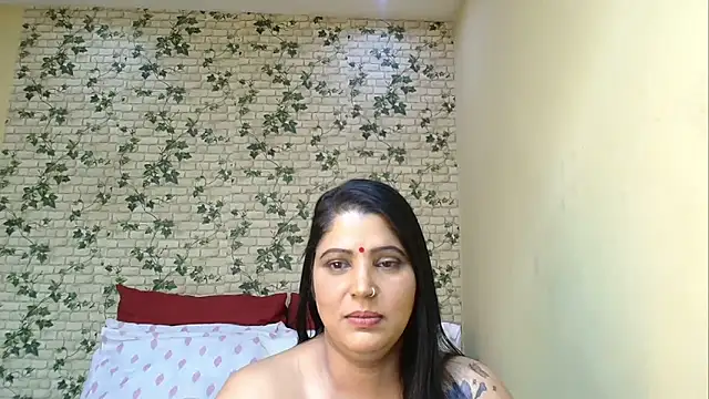 Snapshot of XIndianintimacy chatting on 06-11-26, 01:49 XIndianintimacy online show from 06-11-26, 01:49