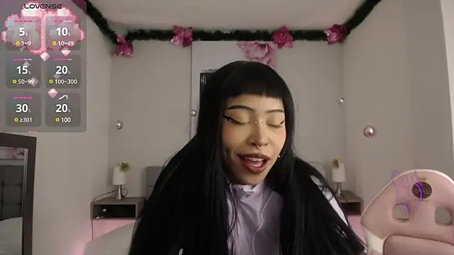 Violetta Suky online show from 01-13-25, 01:39