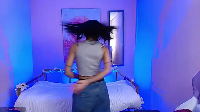 Violetta Suky online show from 02-12-25, 12:55