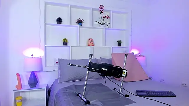 Jenifer Diaz online show from 03-08-25, 01:14