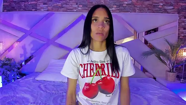 sophie pariss online show from 01-18-26, 03:43