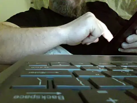 Snapshot of FROL83 chatting on 04-15-26, 07:58 FROL83 online show from 04-15-26, 07:58