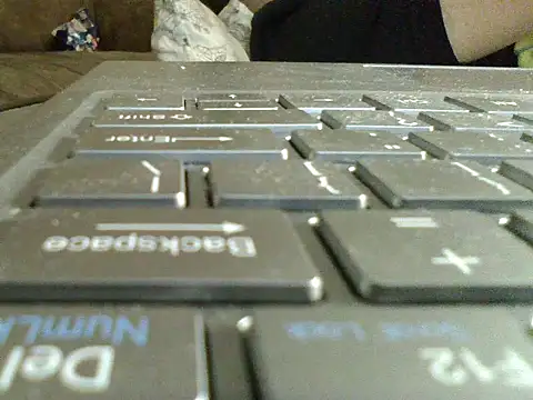 Snapshot of FROL83 chatting on 05-15-26, 01:07 FROL83 online show from 05-15-26, 01:07