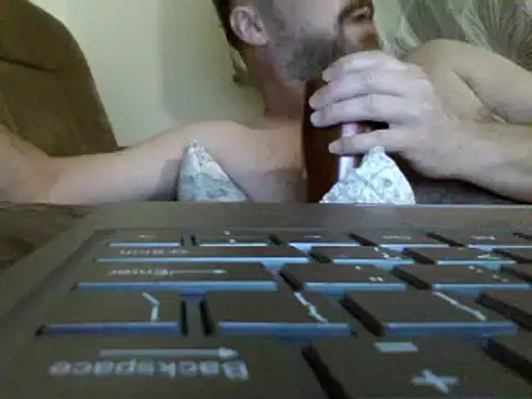 Snapshot of FROL83 chatting on 05-28-26, 07:55 FROL83 online show from 05-28-26, 07:55