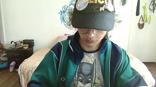 fenixmfx19 online show from 02-24-25, 07:09