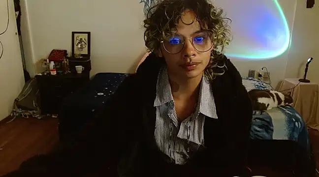 fenixmfx19 online show from 03-15-25, 10:33