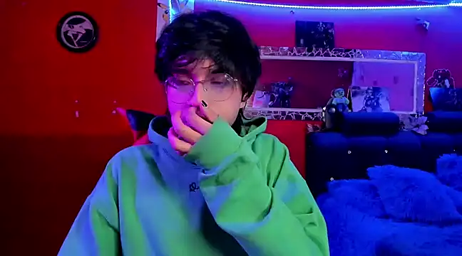 Snapshot of AnggelONfiree chatting on 12-12-24, 04:48 AnggelONfiree online show from 12-12-24, 04:48