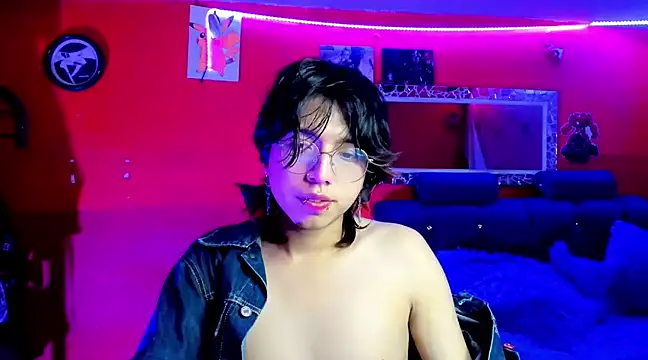 Snapshot of AnggelONfiree chatting on 02-02-25, 06:04 AnggelONfiree online show from 02-02-25, 06:04