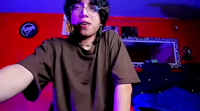 Snapshot of AnggelONfiree chatting on 02-03-25, 12:57 AnggelONfiree online show from 02-03-25, 12:57