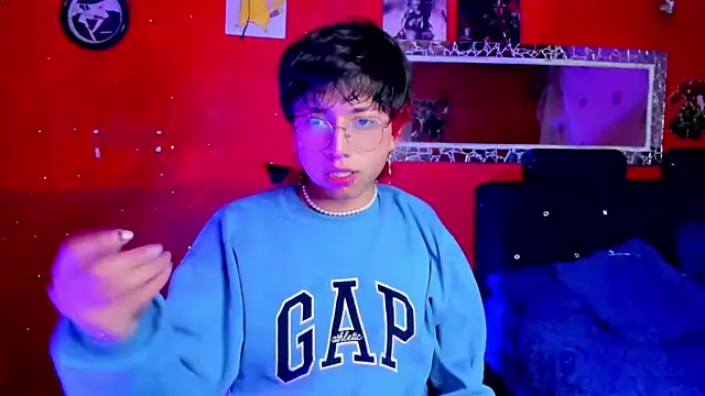 Snapshot of AnggelONfiree chatting on 02-18-25, 06:04 AnggelONfiree online show from 02-18-25, 06:04