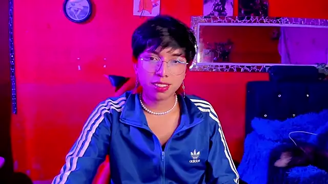 Snapshot of AnggelONfiree chatting on 02-20-25, 05:01 AnggelONfiree online show from 02-20-25, 05:01