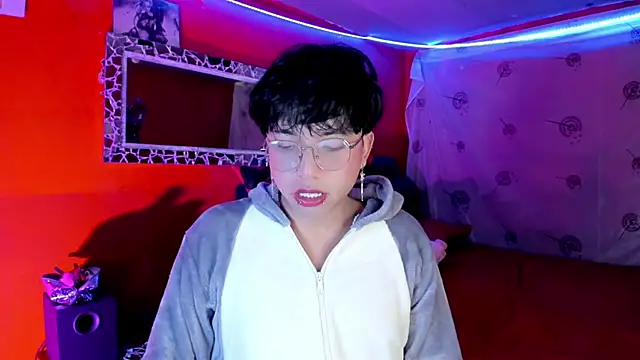 Snapshot of AnggelONfiree chatting on 10-07-25, 05:26 AnggelONfiree online show from 10-07-25, 05:26